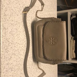 Beautiful Tory Burch crossbody bag